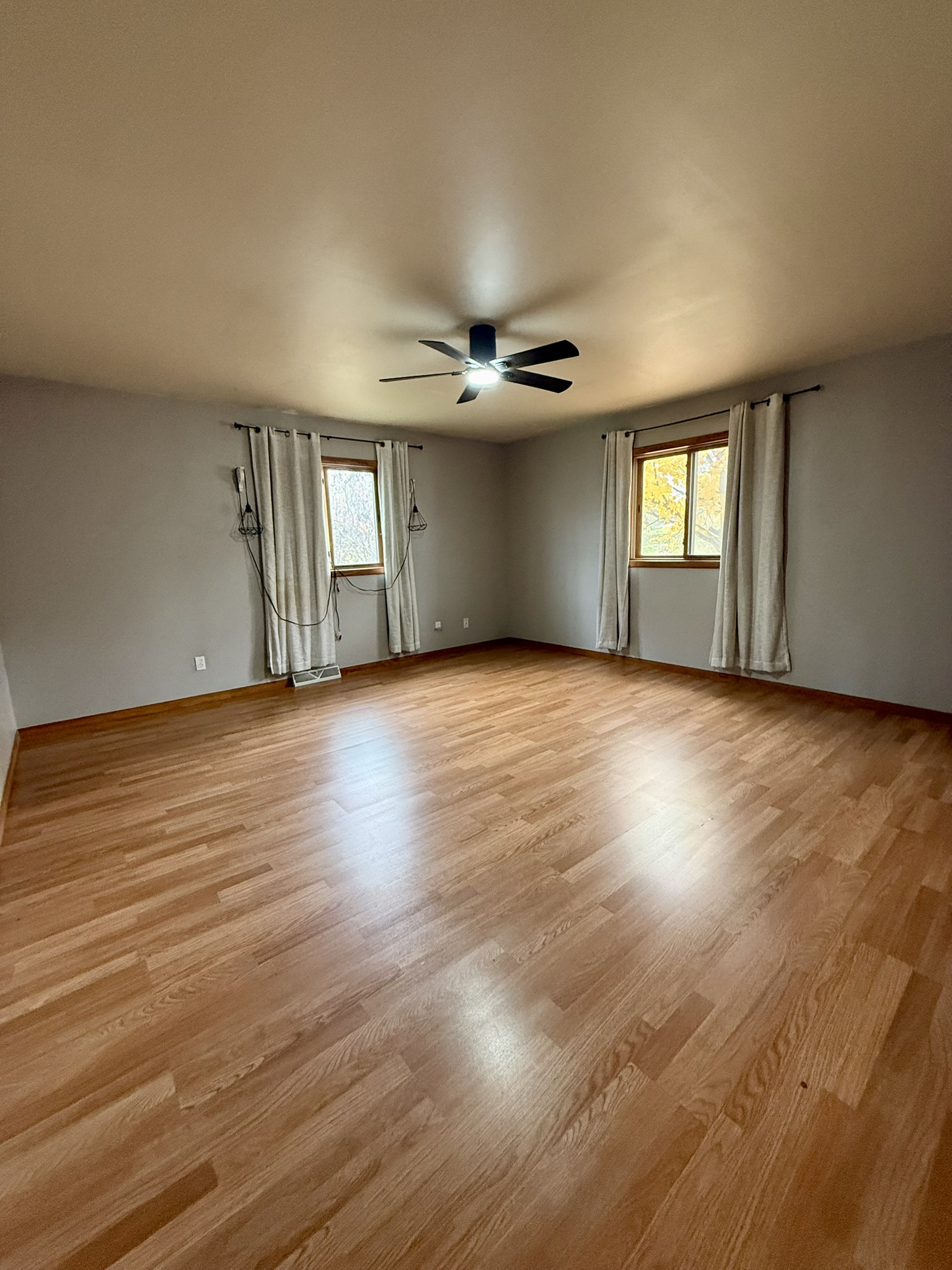 Listing Image #